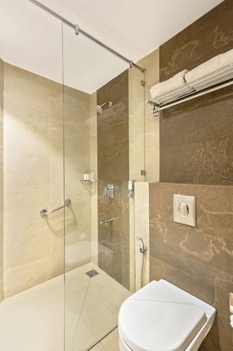 Bathroom 5, Sterling Manali, Kullu