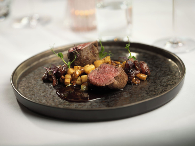 Food & Drinks 15
