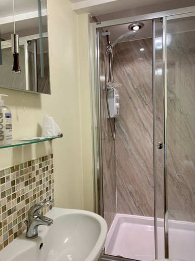 Bathroom 4, The Crescent Guest House, York