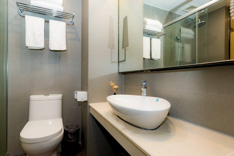 Bathroom 3, Hanting Hotel Shanwei Lufeng Bus Terminal, Shanwei