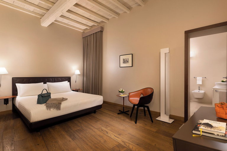 Bedroom 4, Palazzo Scanderbeg, Rome