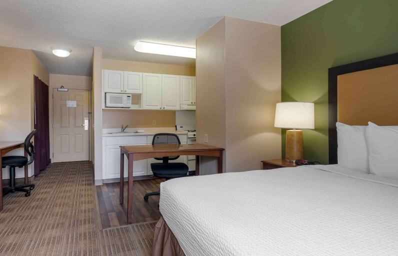 Bedroom 3, Extended Stay America Select Suites Dallas Farmers Branch, Dallas