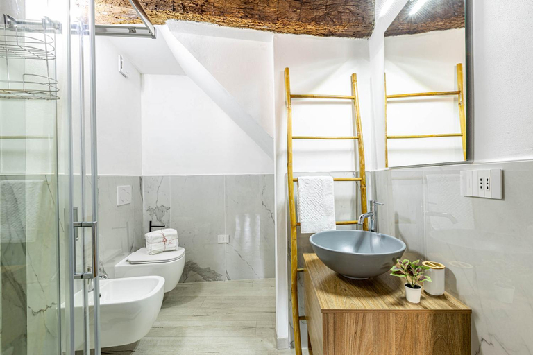 Bathroom 3, Room Rent Morrona, Pisa