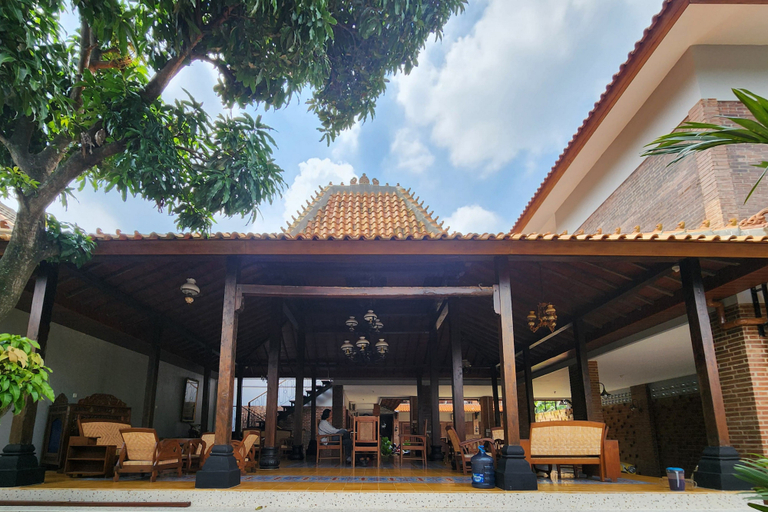 RedDoorz near Stasiun Sragen, Sragen