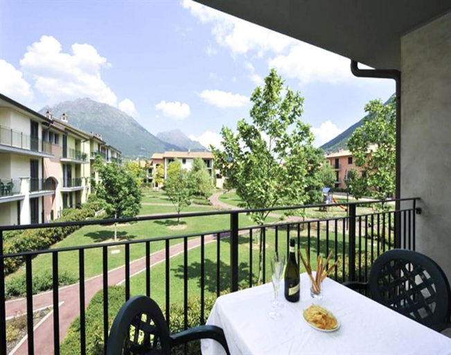 Balcony 5, Flat in Porlezza With Mountain View, Como