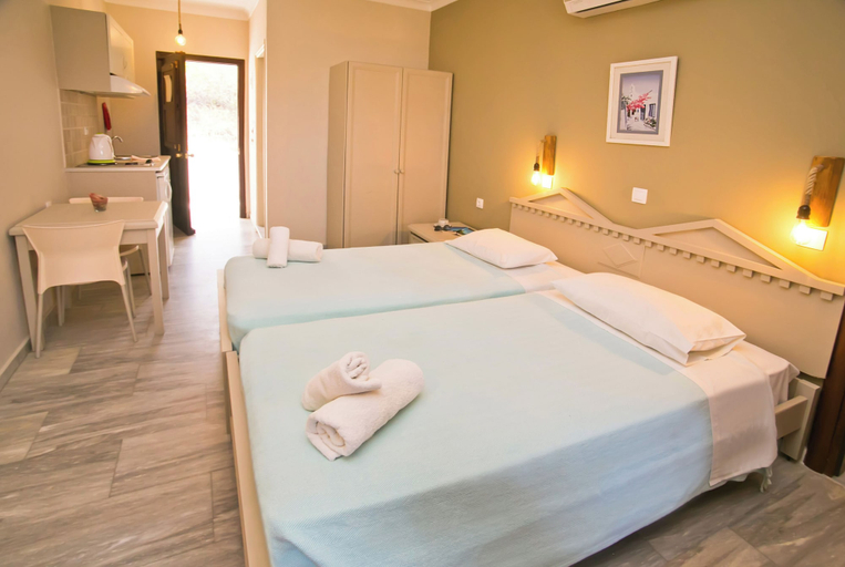 Bedroom 4, Kalypso Studios, South Aegean