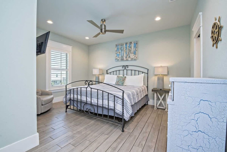 Room 3, Beachfront 8bedrooms Lemonshello, Baldwin