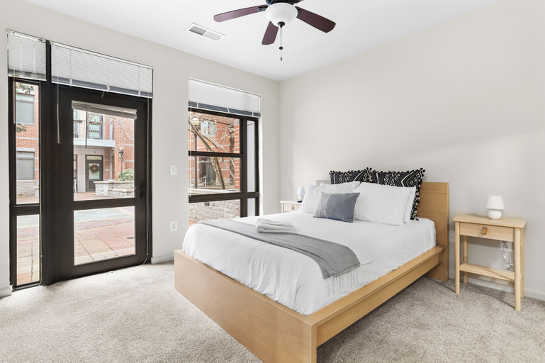 Bedroom 3, DC Charm in Crystal Apartments, Arlington