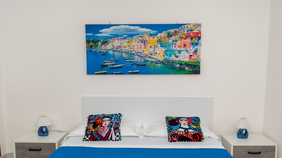 Room 5, Divina Suite Cavaliere - 50 Meters From the sea, Salerno