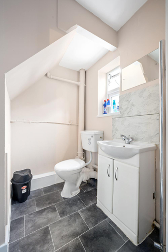 2, Private retreat For 3 Near City Centre, Manchester