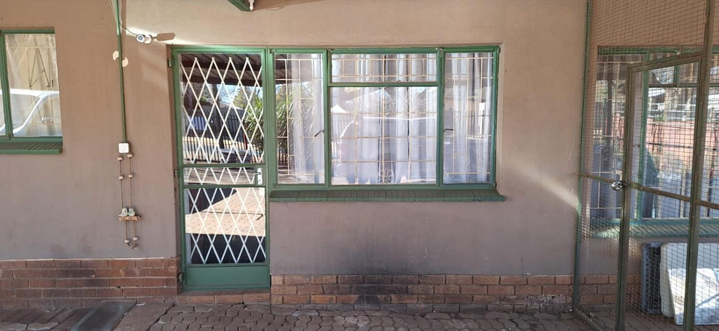 Others 4, Henning nest guest house, City of Tshwane