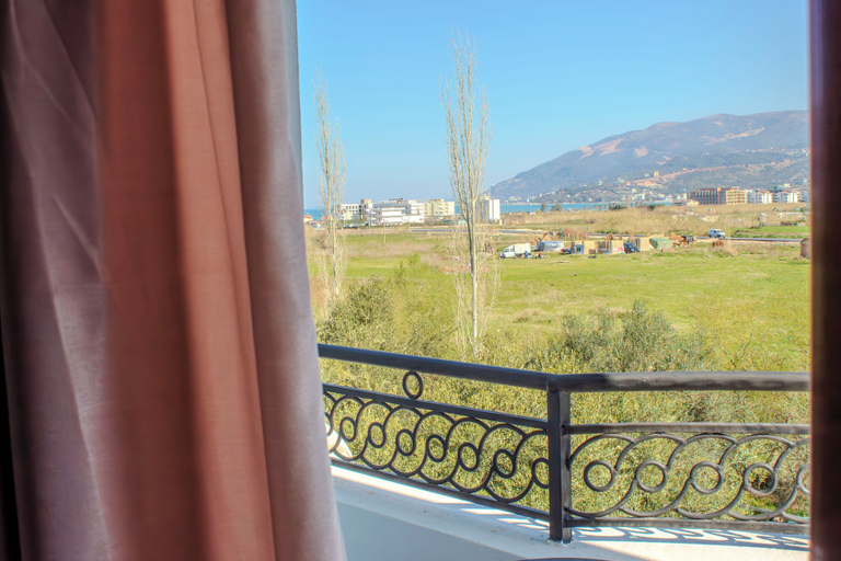 Others 4, River Hotel, Vlorës