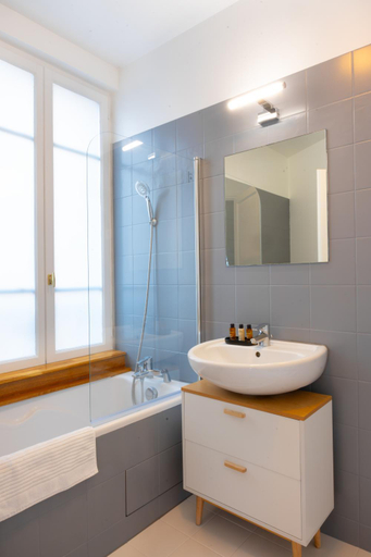 Bathroom 3, Appartements de charme Paris Expo Porte de Versailles, Hauts-de-Seine