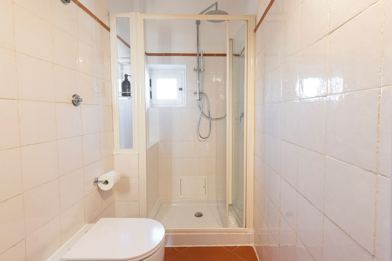 Bathroom 3, Yellow Home by MMega, Florence