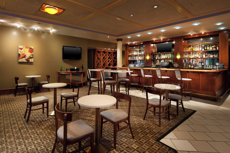 Food & Drinks 5, Four Points by Sheraton Bakersfield, Kern