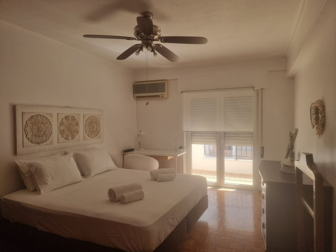 Room 3, Central Faro Luxury Flat 3 Balconies, Faro