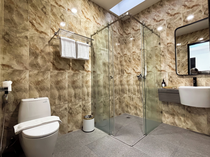 Bathroom 2