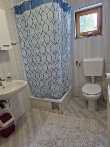 Bathroom, FoRest, Ogulin