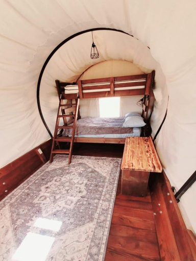 Bedroom 2, Pitmaster RV Park, Uvalde