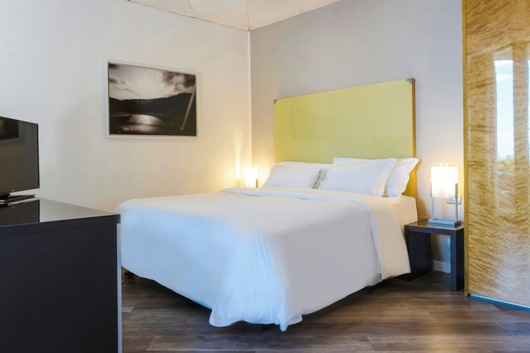 Bedroom 3, Four Points by Sheraton Catania Hotel & Conference Center, Catania