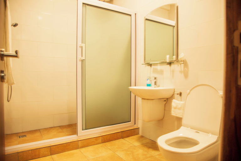 Bathroom 4, The Haven, Ejisu-Juabeng