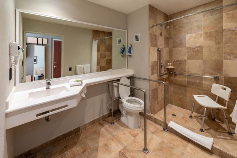 Bathroom 4, City Express By Marriott Chihuahua, Chihuahua