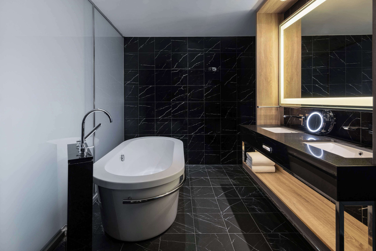 Bathroom 5, Hyatt Regency Taoyuan International Airport, Taoyuan