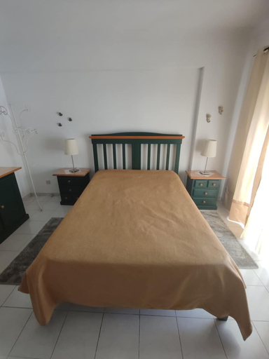 Room 3, Nice Lagos 3 Bedrooms Balcony Flat, Lagos