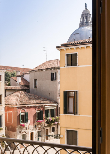 Room 5, Accademia Charm 4 by Wonderful Italy, Venezia