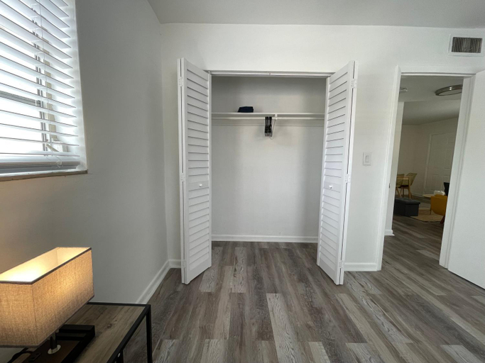 Others 2, Remodeled Little Havanna Apartments great location, Miami-Dade