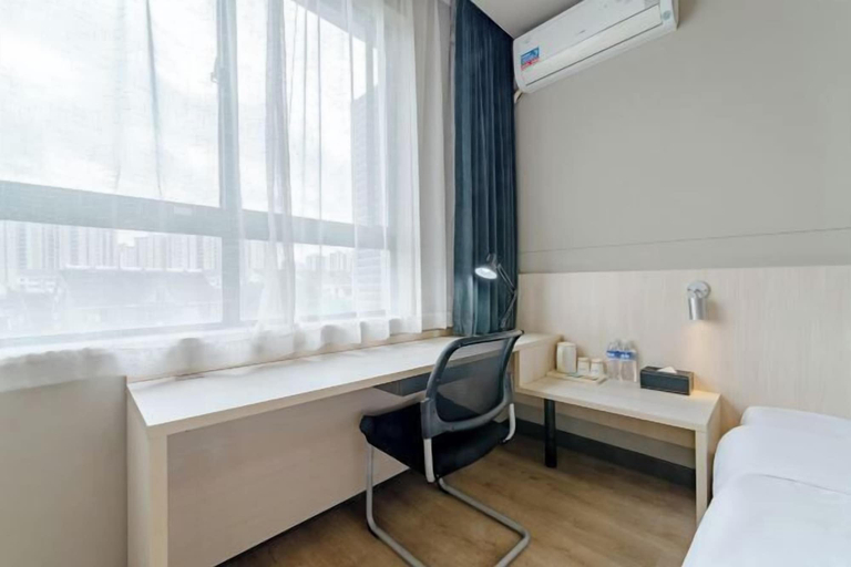 Bedroom 3, Jinjiang Inn (Shanghai International Tourist Resort Kangxin Highway), Shanghai