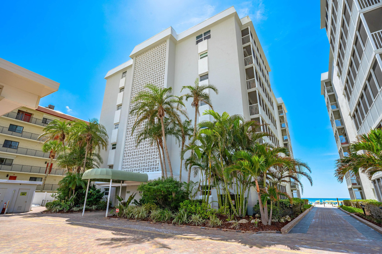 Exterior & Views 1, Crescent Arms by Beachside Management, Sarasota