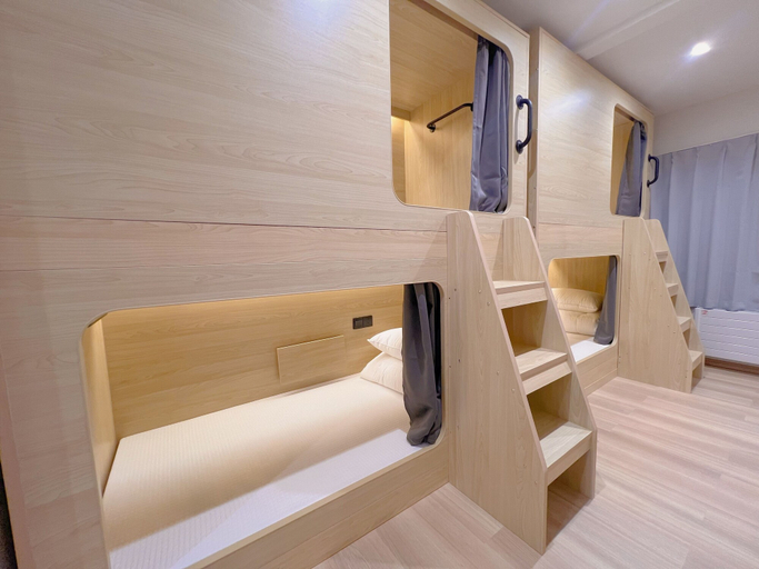 Others 5, Snowball Hostel, Furano