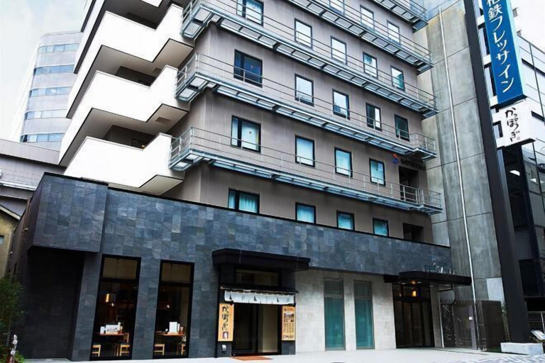 Exterior 21