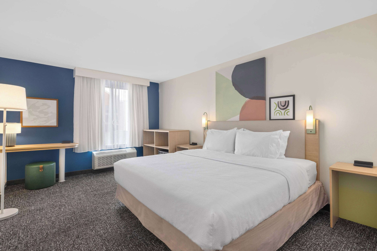 Bedroom 3, Spark by Hilton Fredericksburg Southpoint, Spotsylvania