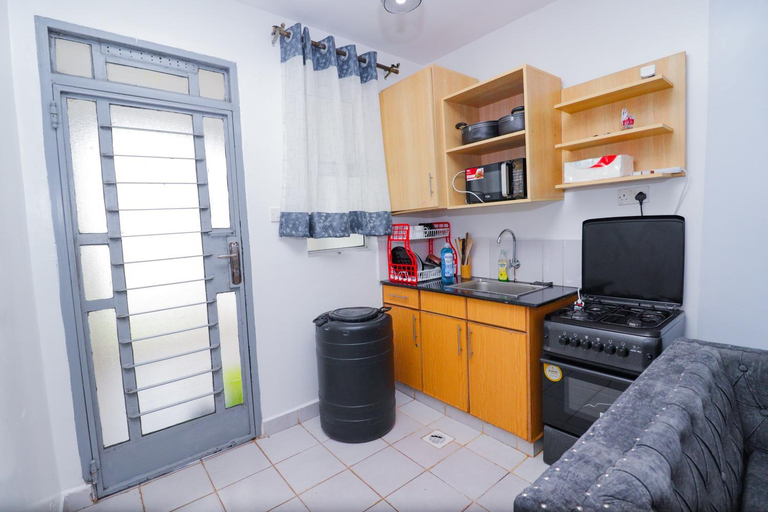 Others 4, Serene studio along Ngong road-Nairobi, Kibra