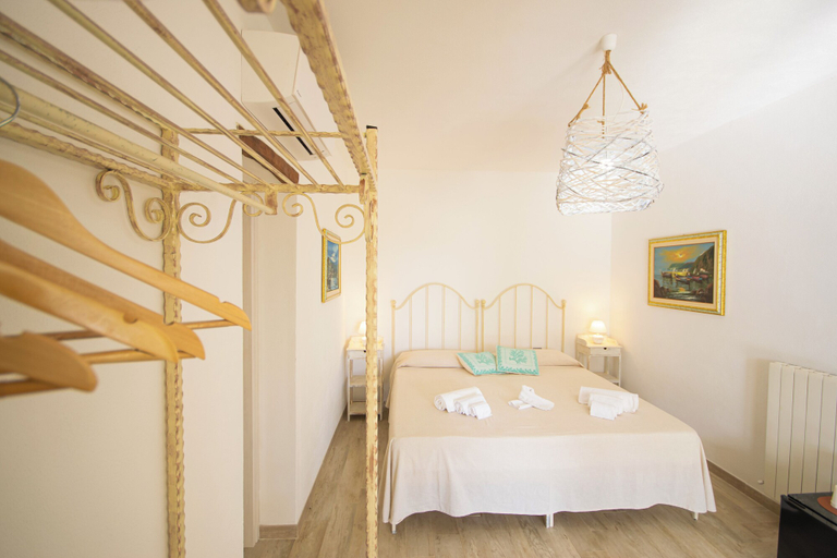 Bedroom 4, Hotel Essenza di Mirto, Nuoro
