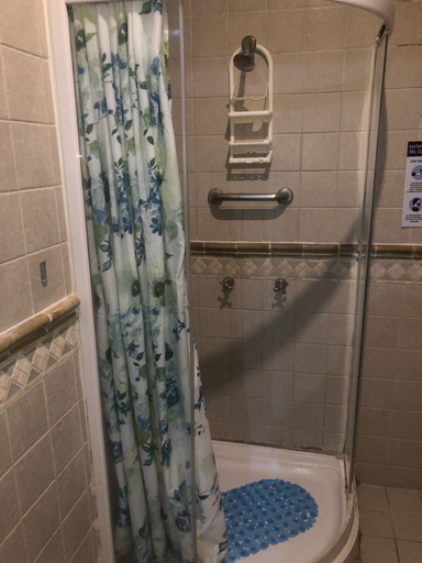 Bathroom 4, Hotel Eden de los Angeles, Allende