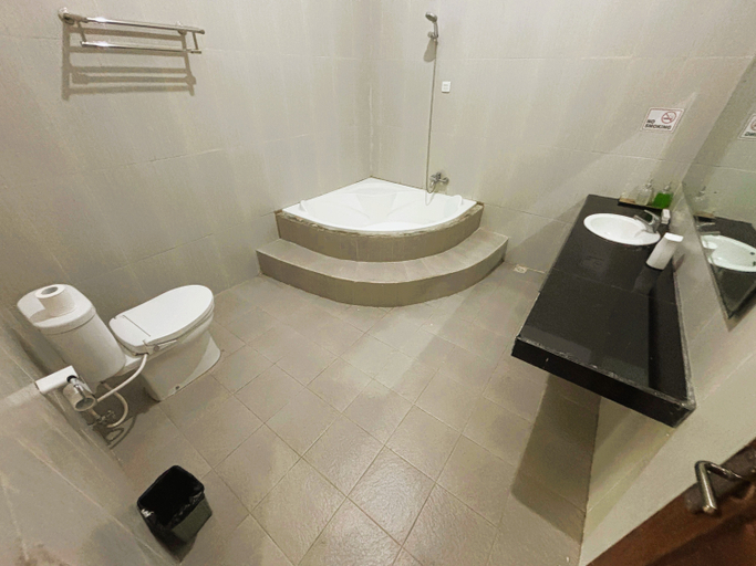 Bathroom 2