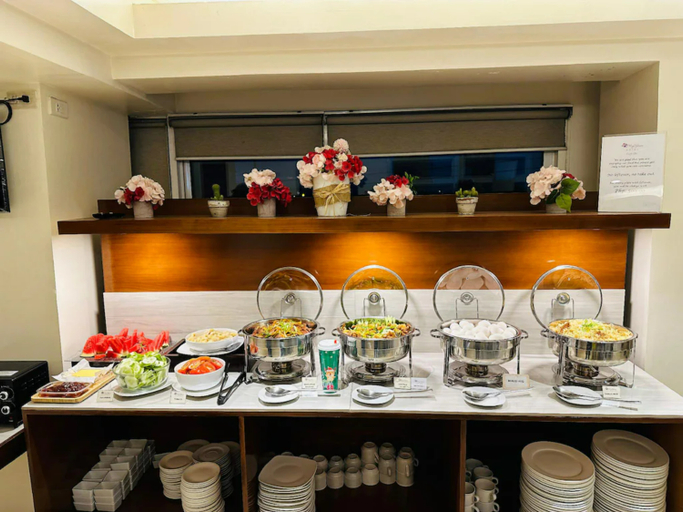 Food & Drinks 5, MySpace Hotel @BGC, Taguig