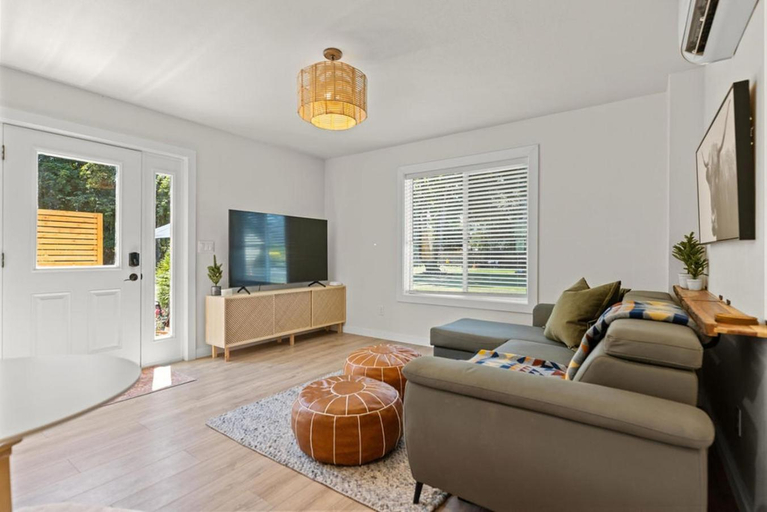 Others 5, Modern Guest House Near Downtown!, Clark