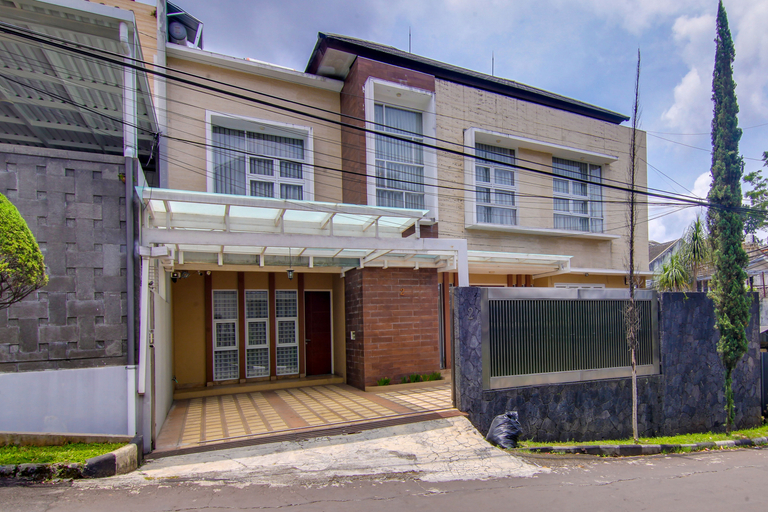 Exterior & Views 2, Setra Villa 2 by Kava Stay, Bandung