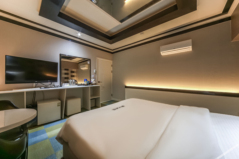 Bedroom 3, Ulsan Ilsan VIP Hotel, Dong