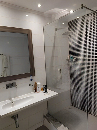 Bathroom 4, Loft Hotel, Eti-Osa