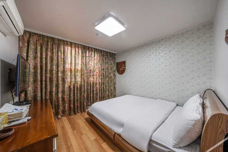 Bedroom 5, Jeju Samoa Motel, Jeju