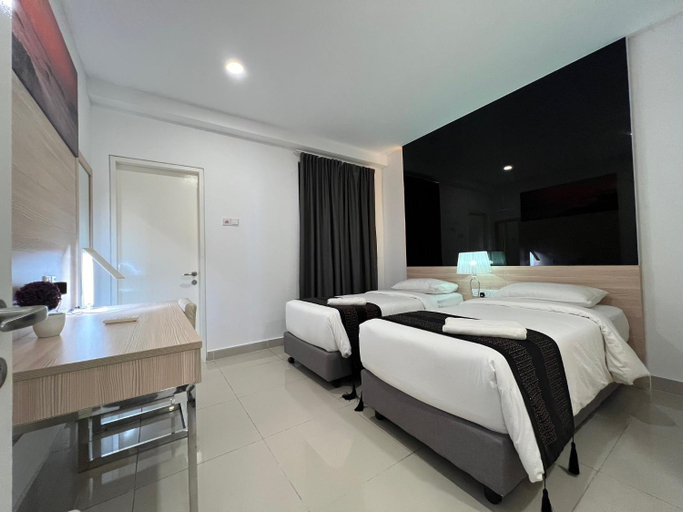 Bedroom 12