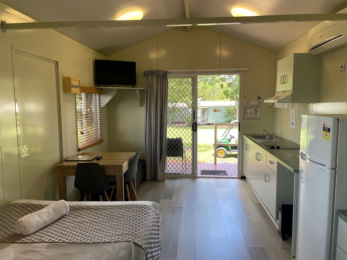 Others 5, Aussie Outback Oasis, Charters Towers