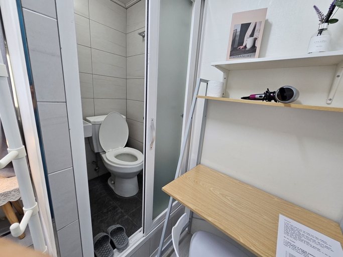 Bathroom 2, Only for woman - Sadang House, Dongjak