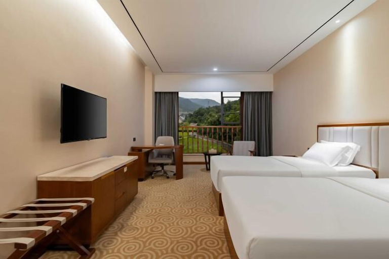 Bedroom 2, Wufeng International Hotel, Yichang