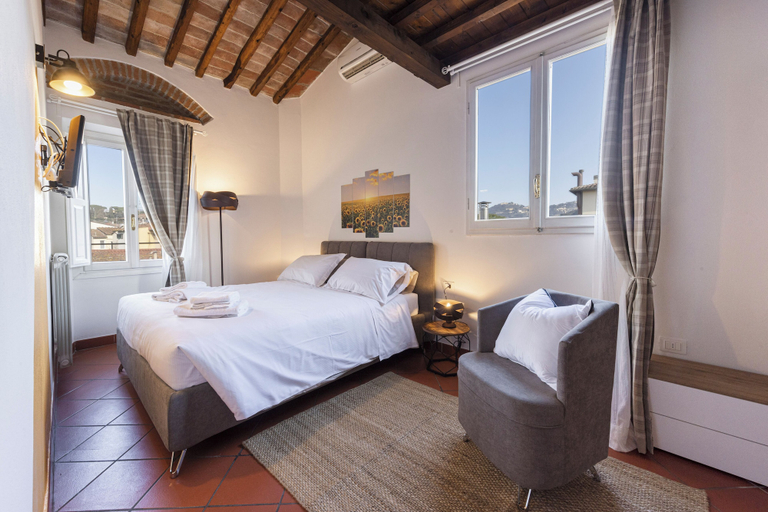 Bedroom 2, Yellow Home by MMega, Florence